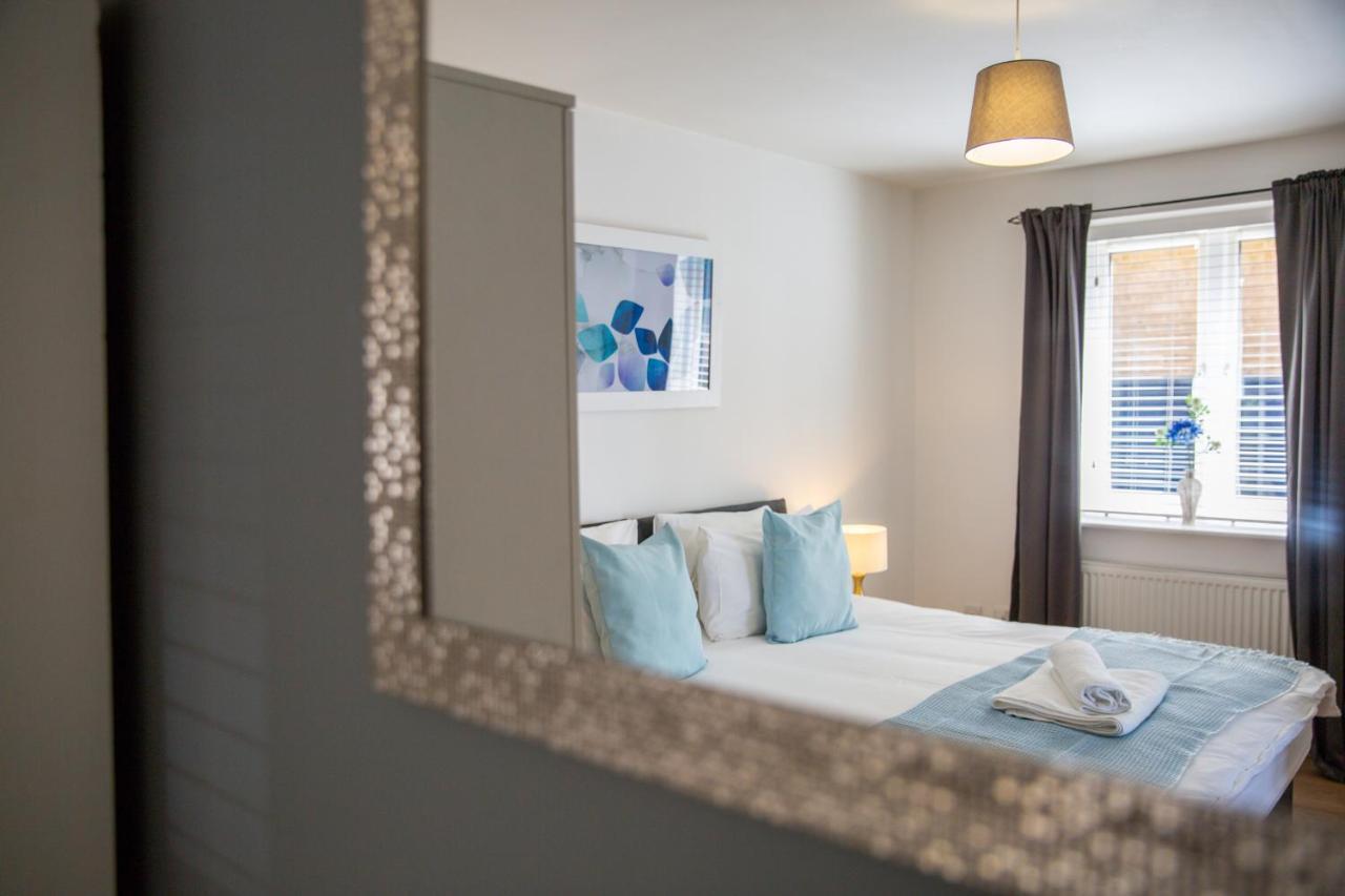 Velvet 1-Bedroom Apartment, Clockhouse, Hoddesdon Exterior foto