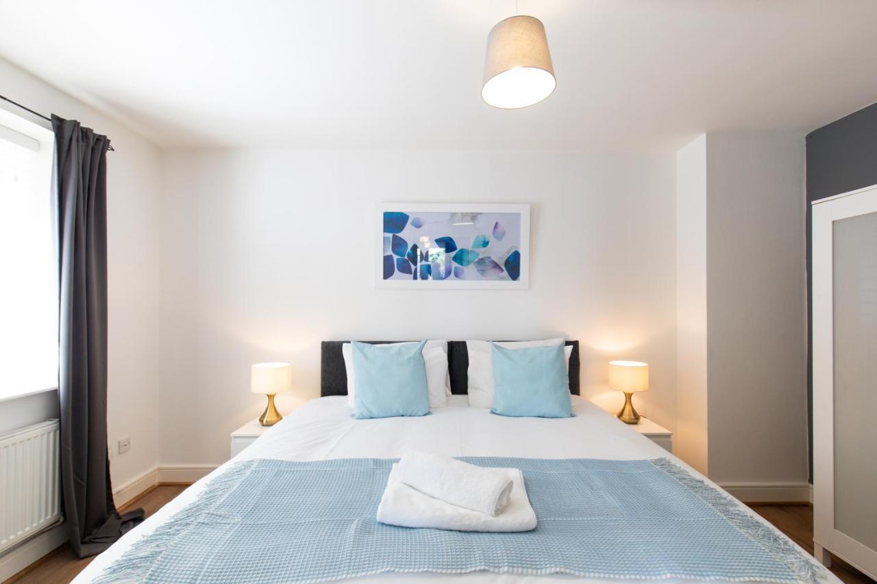 Velvet 1-Bedroom Apartment, Clockhouse, Hoddesdon Exterior foto