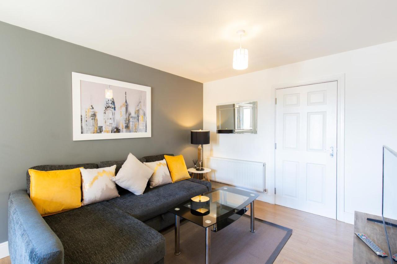 Velvet 1-Bedroom Apartment, Clockhouse, Hoddesdon Exterior foto